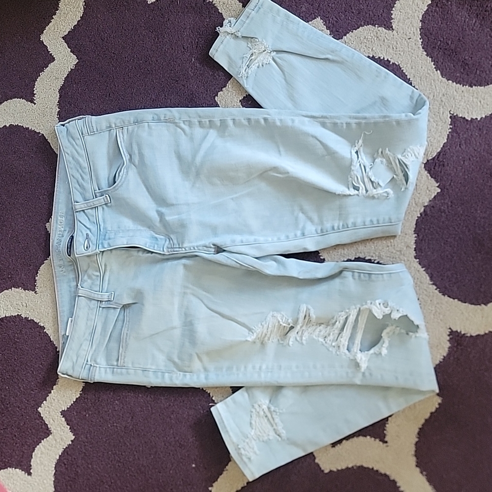 American Eagle Ripped Jegging